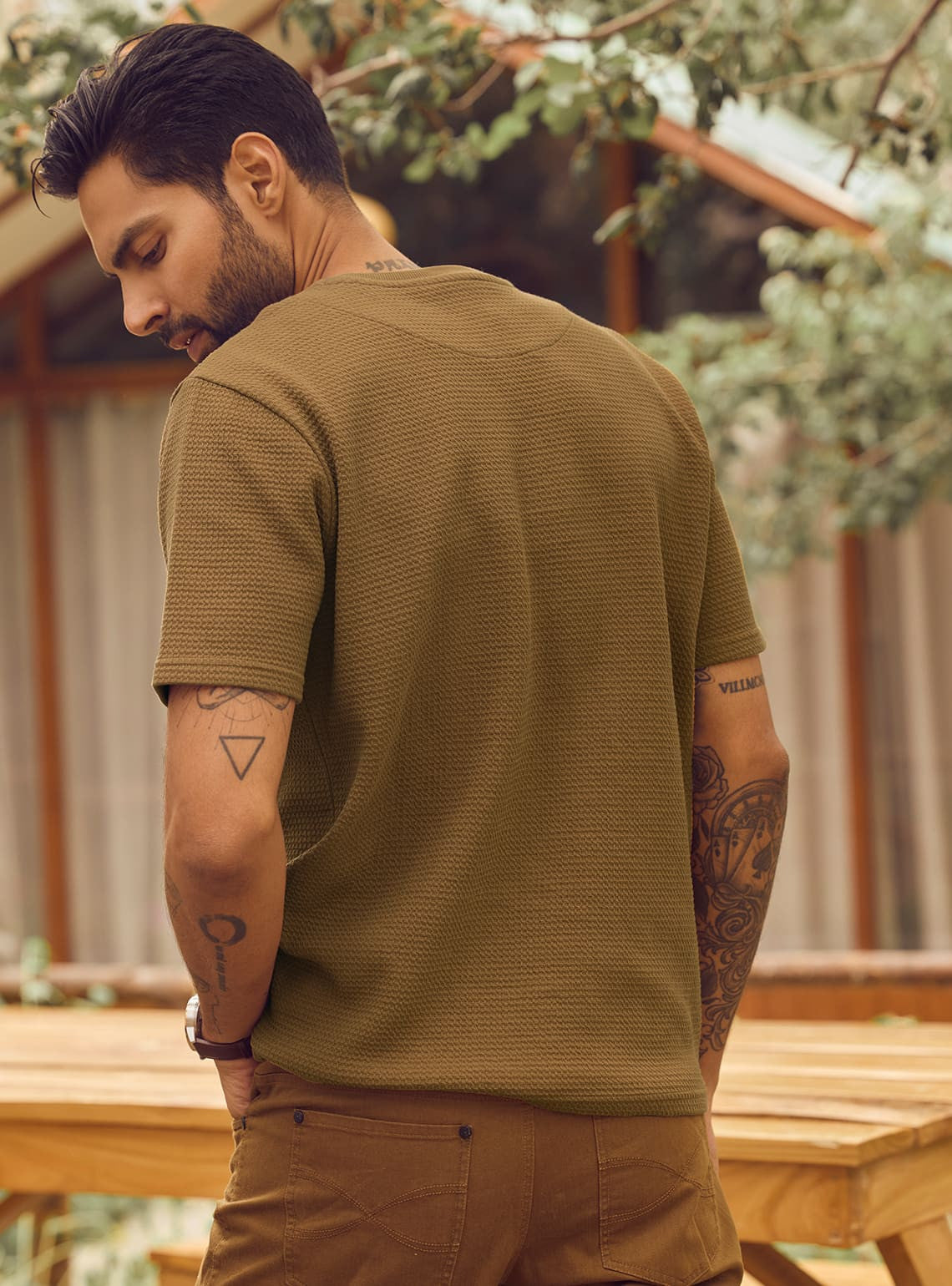 Jackal Jacquard Crew