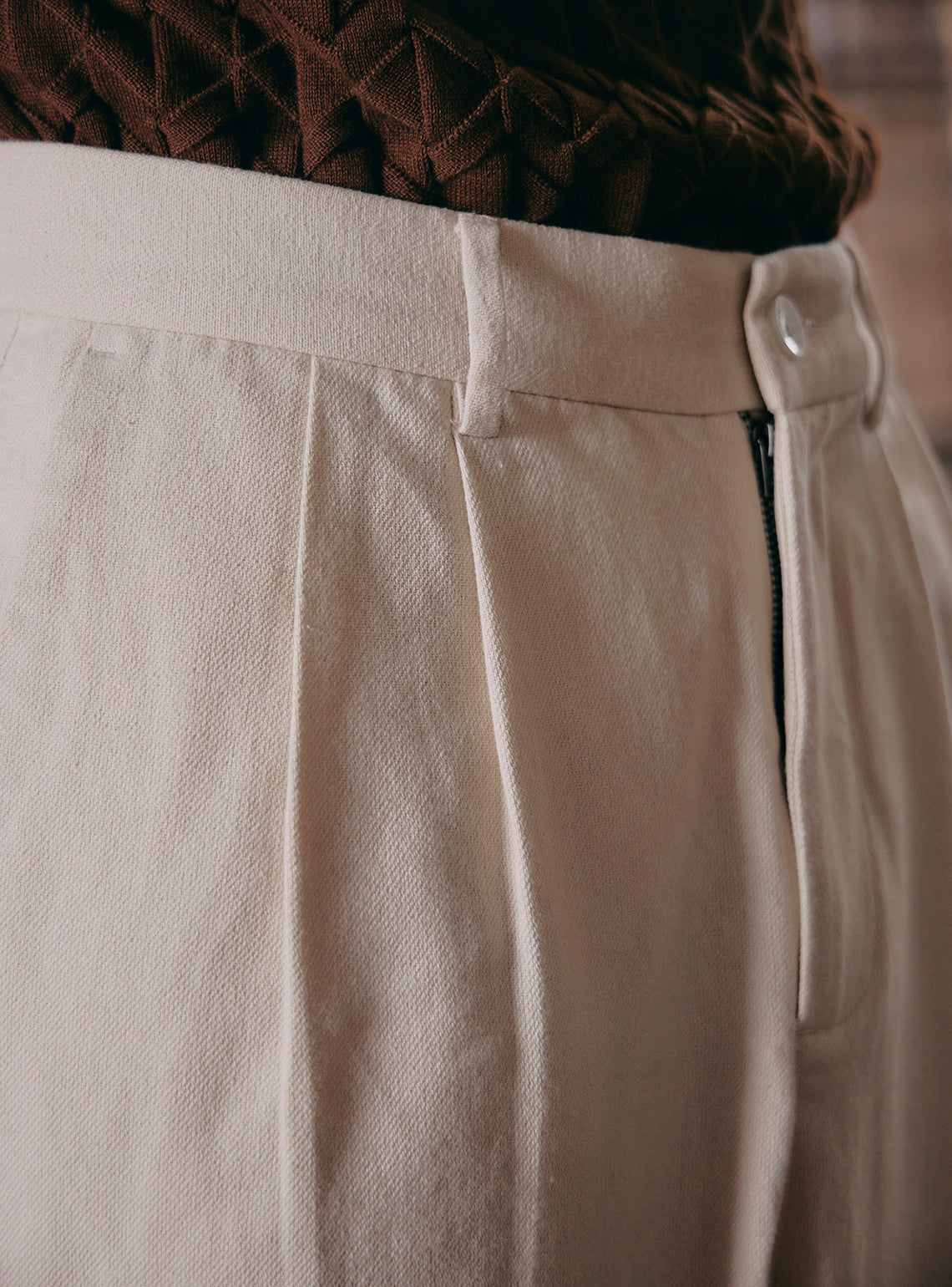 Martini Off-White Cotton Pleated Trousers