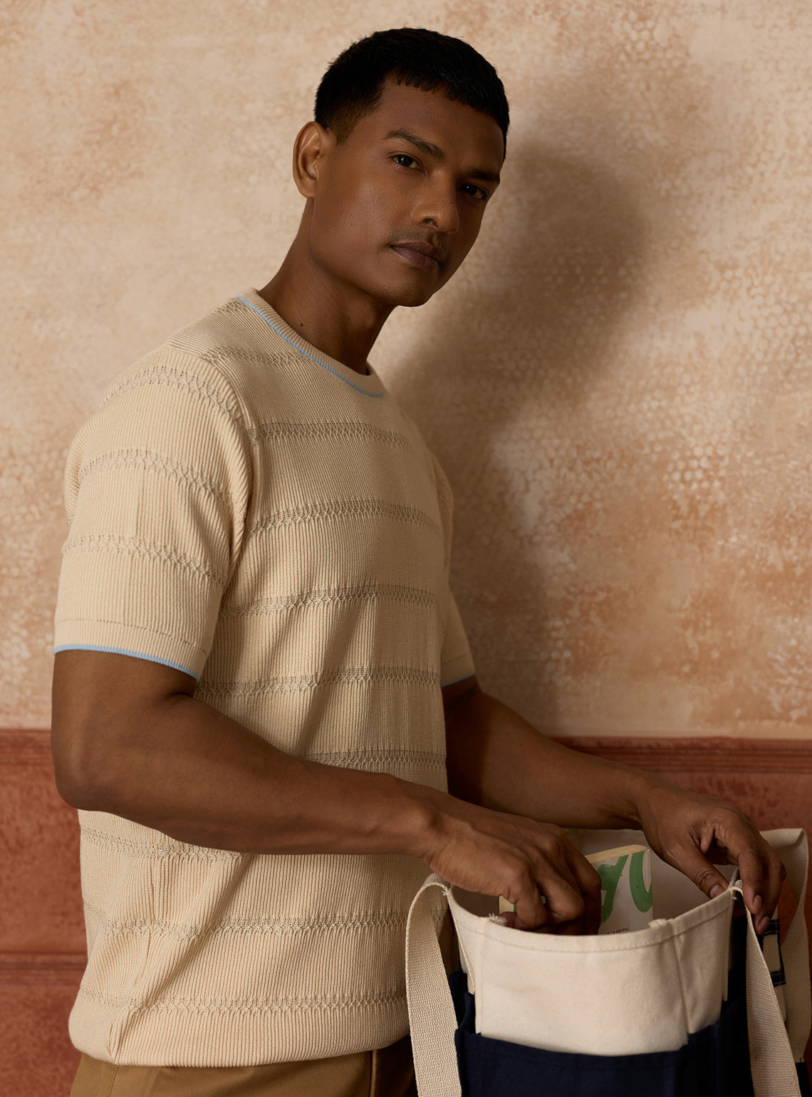 Serein Off-White Cotton Textured Crewneck